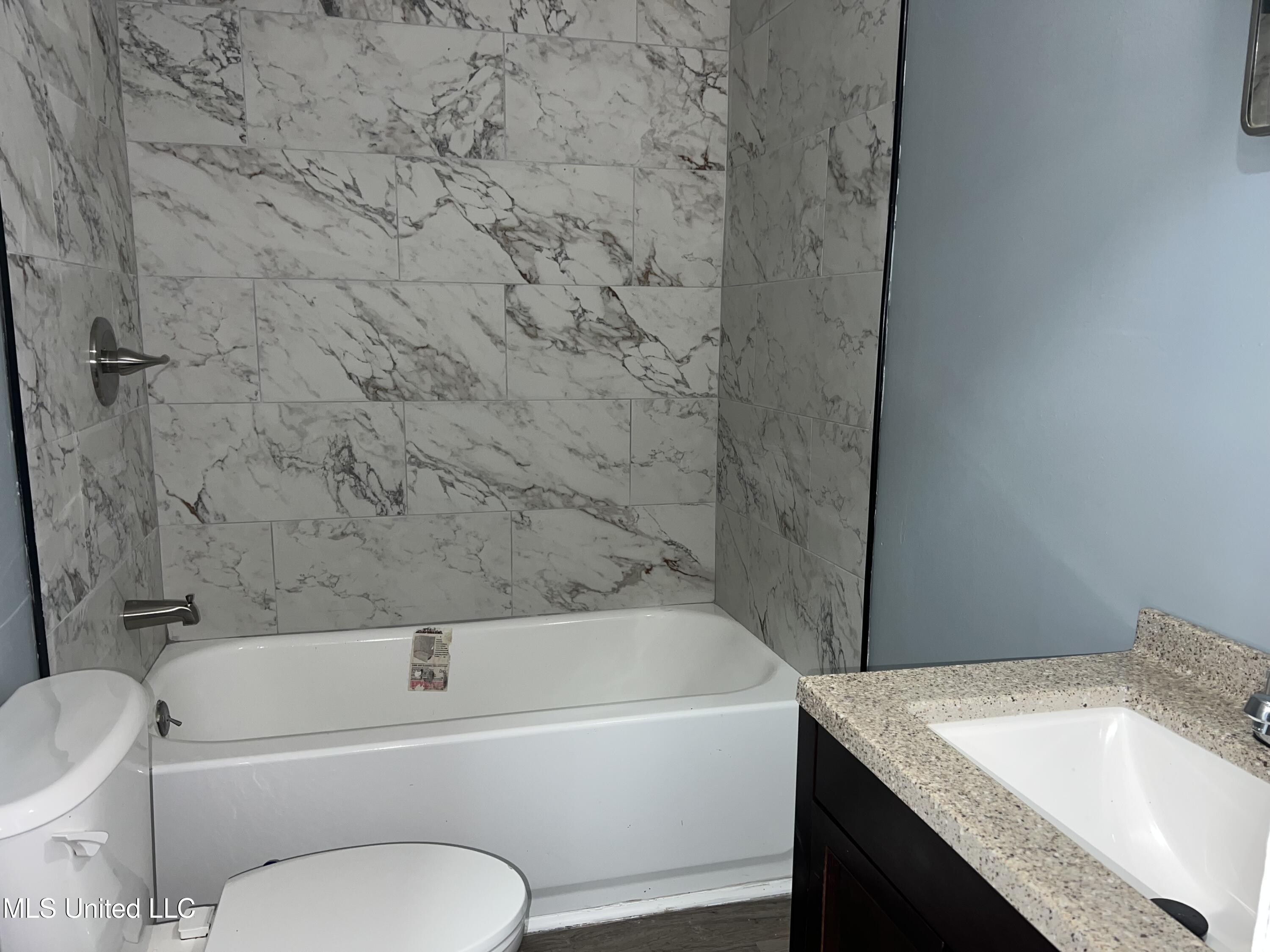 307 West Cayuga Street Crystal Springs, MS 39059 - Photo 3 of 15 IMG_2065