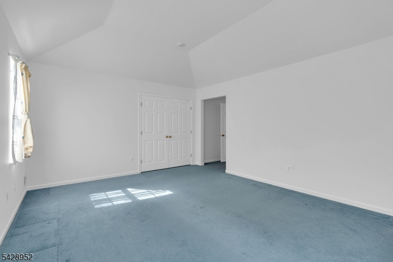 4 Leigh Road Hillsborough, NJ 08844 - Photo 22 of 50