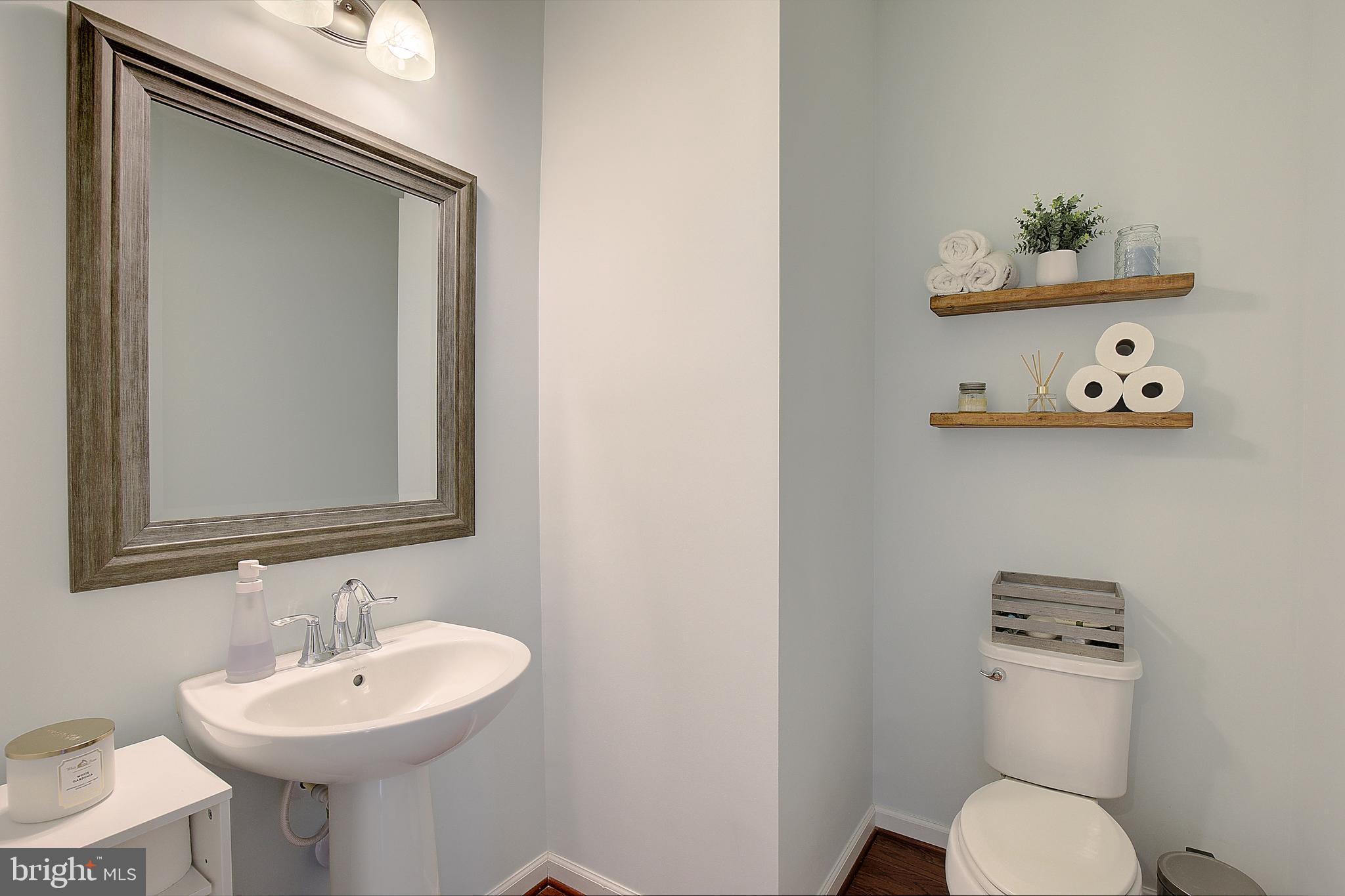 1022 Red Clover Road Gambrills, MD 21054 - Photo 25 of 42 Powder room