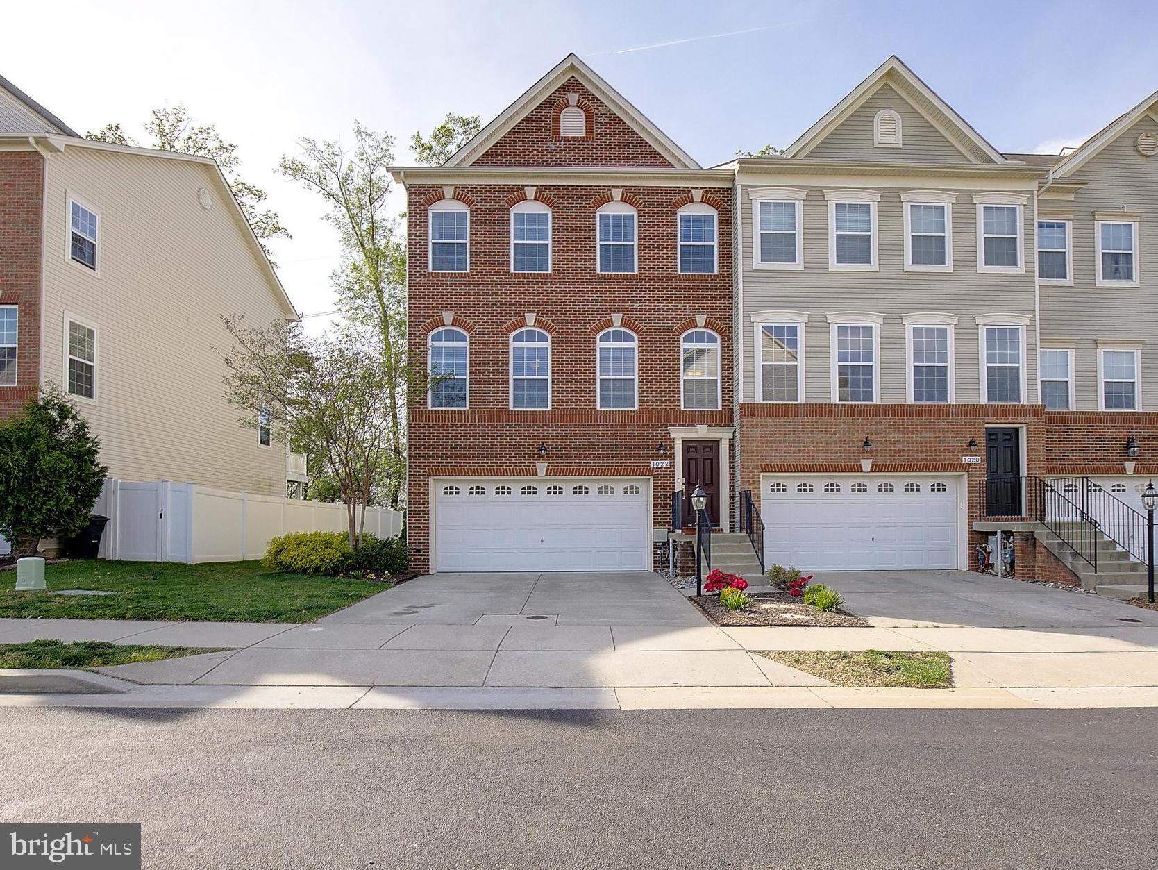 1022 Red Clover Road Gambrills, MD 21054 - Photo 3 of 42 Beautiful END unit