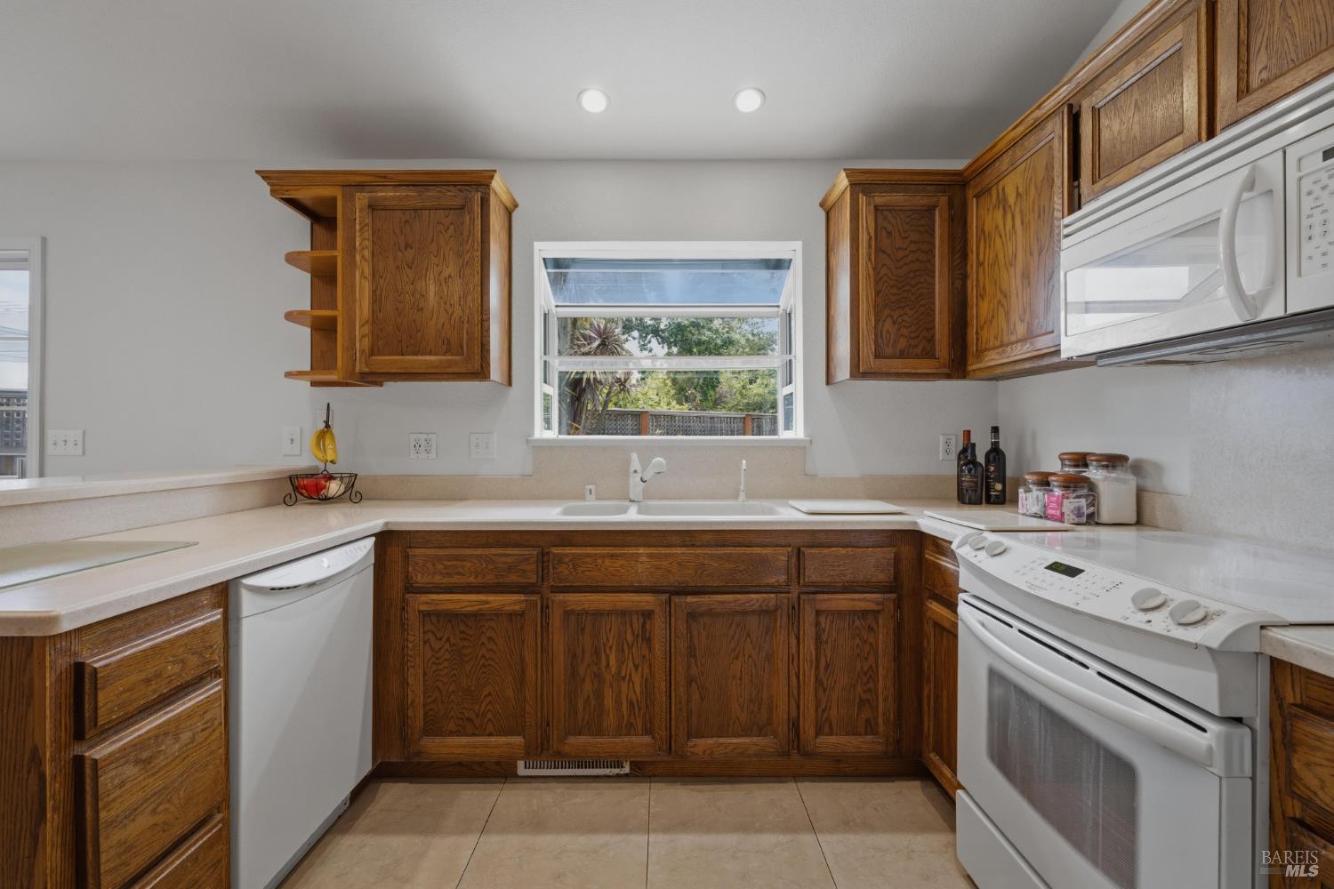2273 White Chapel Court Santa Rosa, CA 95401 - Photo 24 of 59