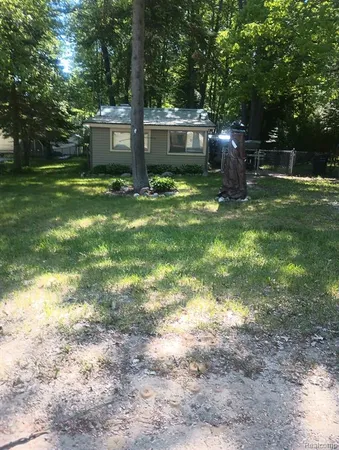 $90,000 | 4910 Edgewood Drive, Harrison, MI 48625