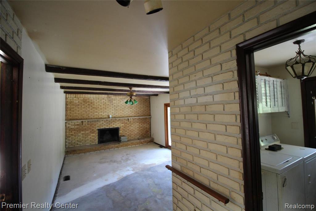 2111 West Avon Road Rochester Hills, MI 48309 - Photo 15 of 22
