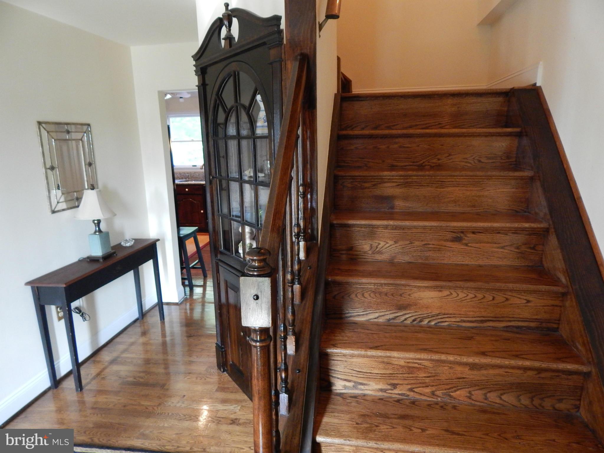 913 Courtney Road Baltimore, MD 21227 - Photo 22 of 29 Interior (General)