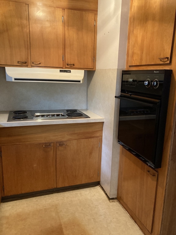 69 Ludlow Road Chicopee, MA 01022 - Photo 5 of 35 Gallery Image 5