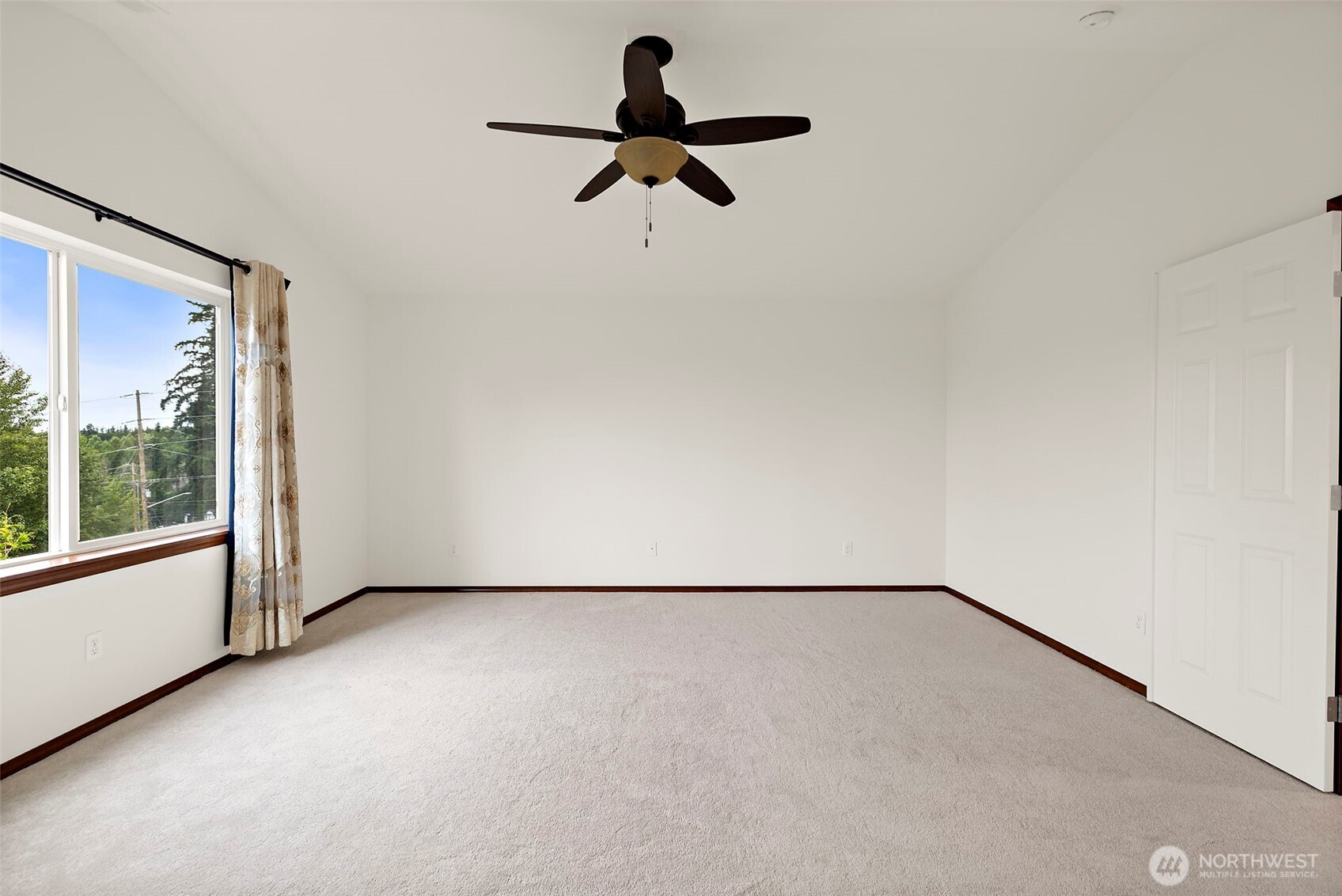 22820 41st Drive Southeast Bothell, WA 98021 - Photo 31 of 39