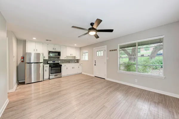 $2,100 | 1612 Elmhurst Drive, Unit A, Austin, TX 78741