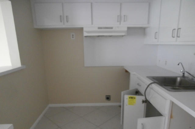 9 Preston A Boca Raton, FL 33434 - Photo 6 of 10 1 (3)