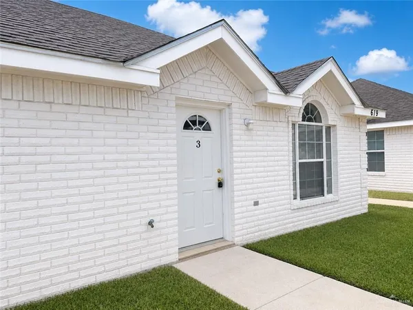 $850 | 619 La Mancha Drive, Unit 3, Edinburg, TX 78541