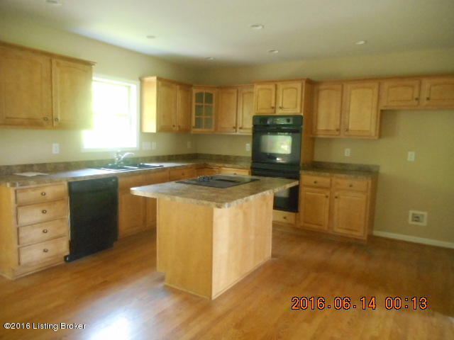 7707 Aspen Ridge Road Louisville, KY 40214 - Photo 3 of 13 DSCN6545