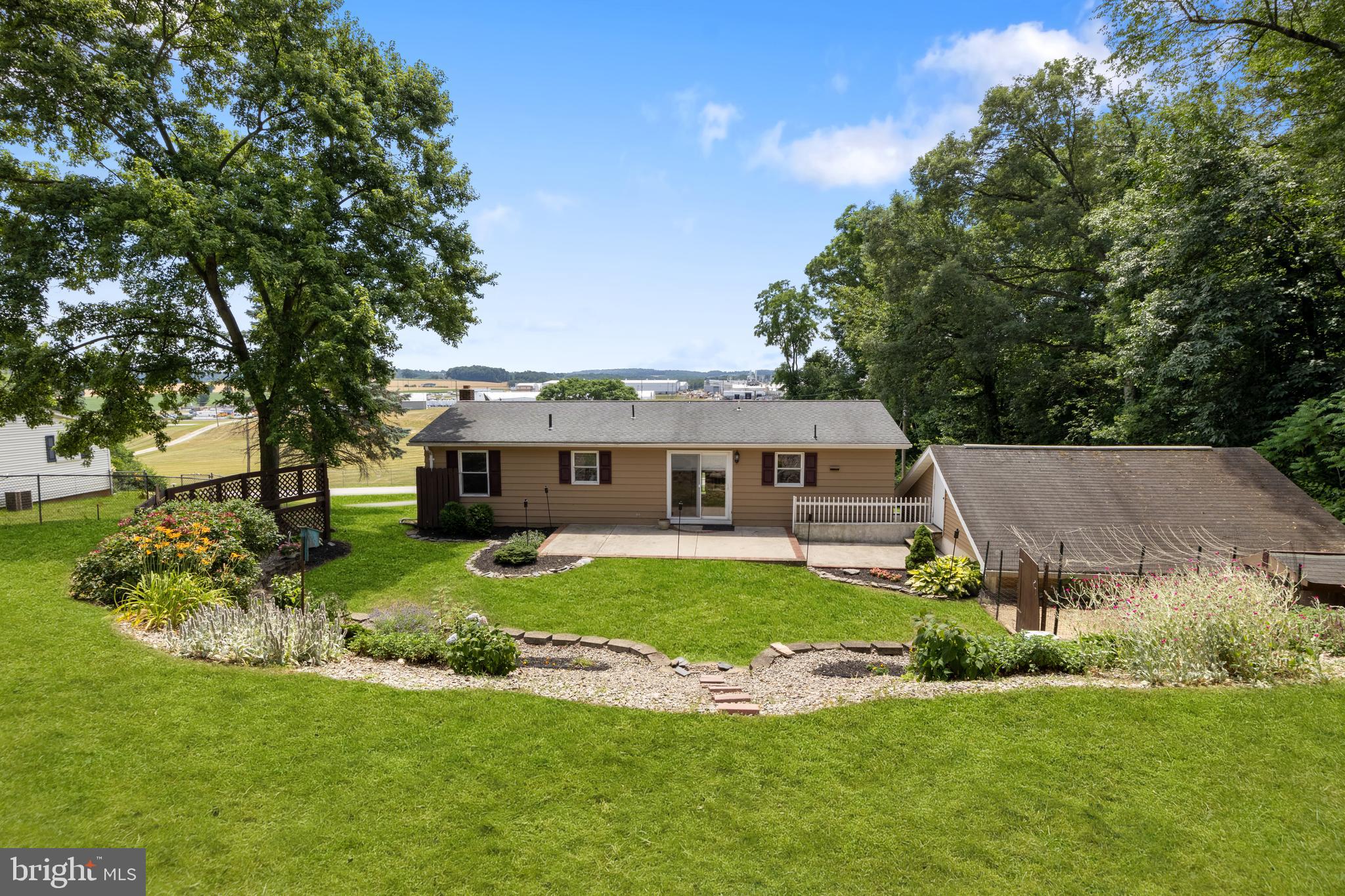 885 Bairs Road York, PA 17408 - Photo 25 of 39 Gallery Image 25