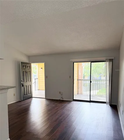 $1,550 | 8653 Fancy Finch Drive, Unit 204, Tampa, FL 33614