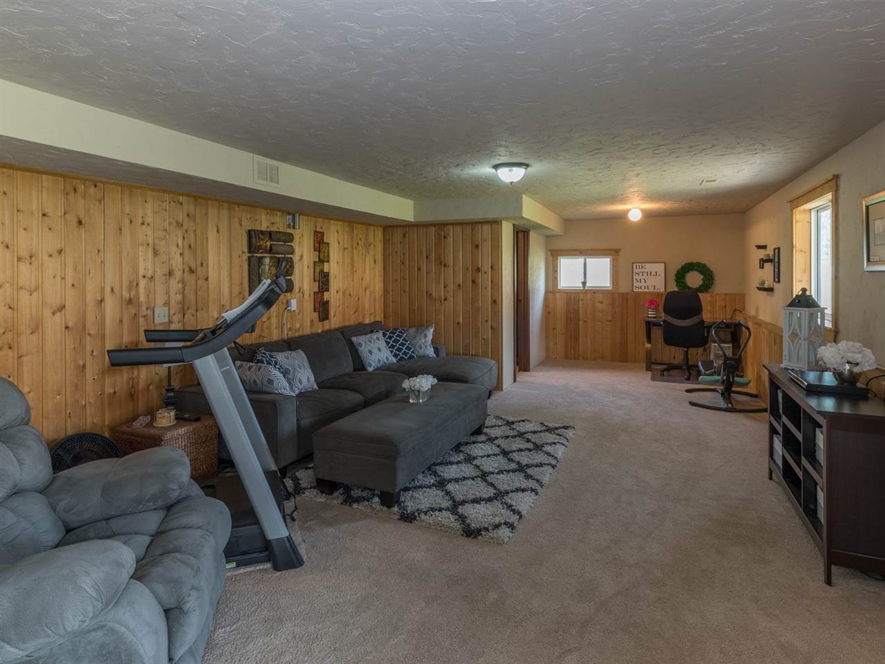715 South Henry Road Greenacres, WA 99016 - Photo 13 of 20