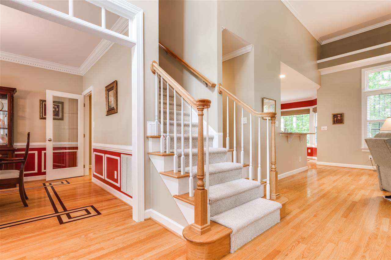 7629 Wilderness Road Raleigh, NC 27613 - Photo 8 of 25 Entry/Foyer