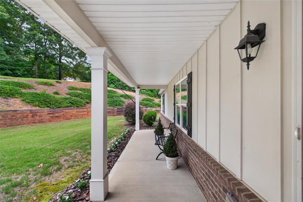 561 Oconee Lane Commerce, GA 30529 - Photo 6 of 52