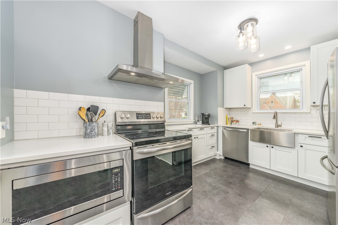 15517 Greenway Road Cleveland, OH 44111 - Photo 12 of 41 Gallery Image 12