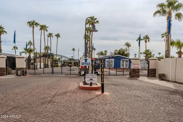 $2,300 | 625 West McKellips Road, Unit 213, Mesa, AZ 85201