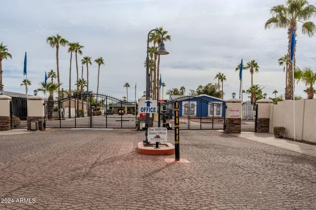 $2,300 | 625 West McKellips Road, Unit 213, Mesa, AZ 85201