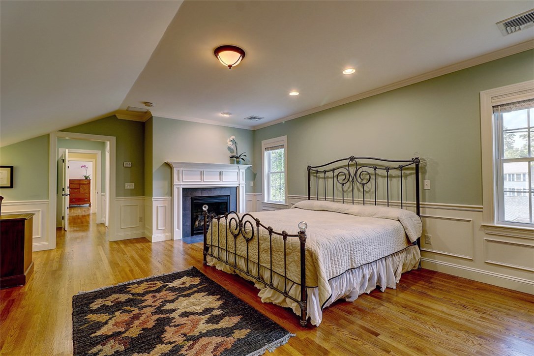 28 Rosedale Avenue Barrington, RI 02806 - Photo 29 of 32 Gallery Image 29