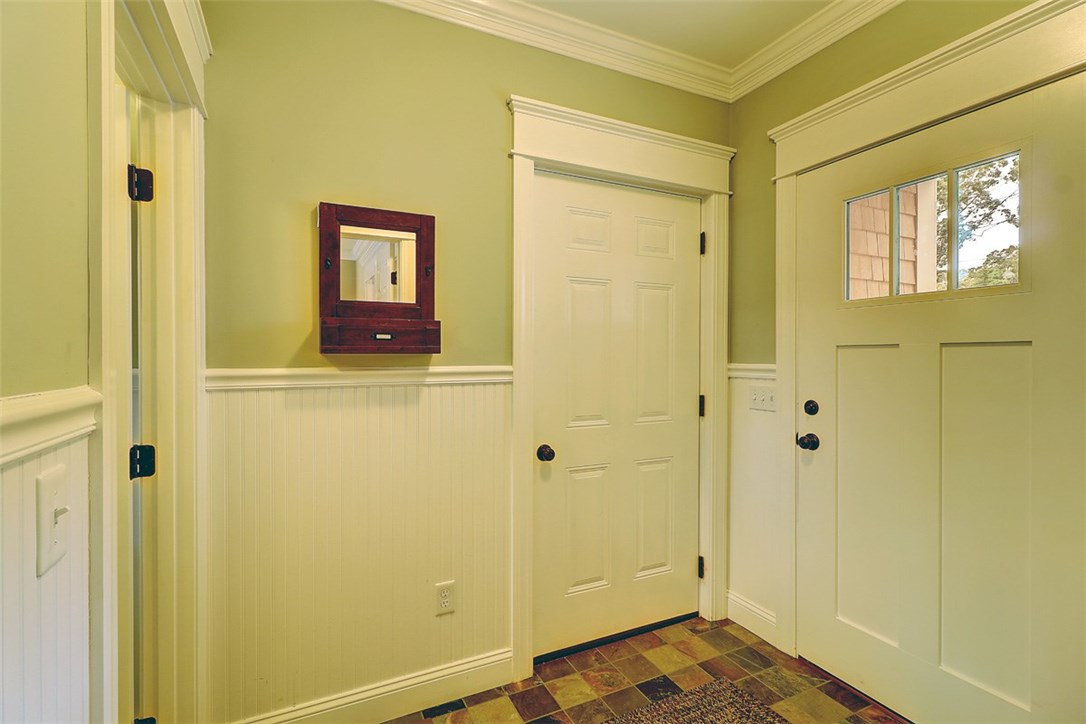 28 Rosedale Avenue Barrington, RI 02806 - Photo 30 of 32 Gallery Image 30