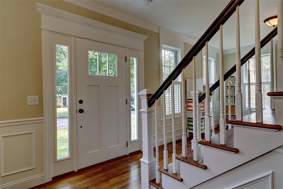 28 Rosedale Avenue Barrington, RI 02806 - Photo 6 of 32 Gallery Image 6