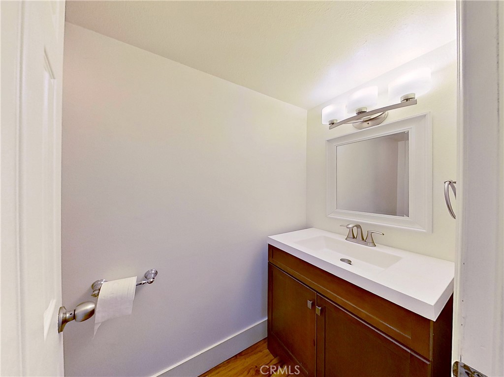 27464 Country Glen Road Agoura Hills, CA 91301 - Photo 10 of 19