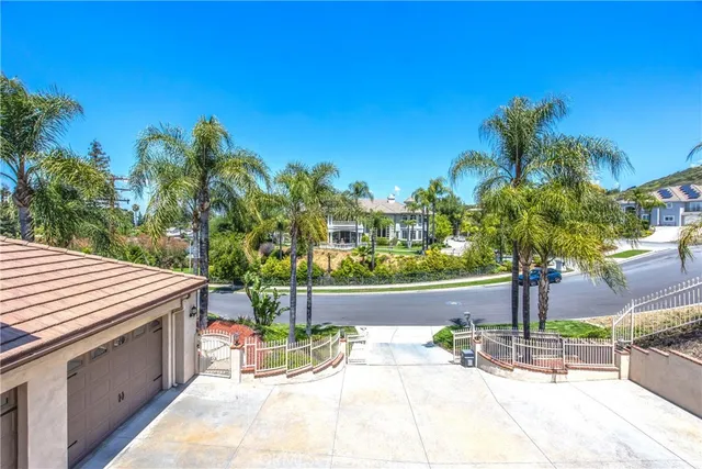 $1,795,000 | 652 Fairway Drive, Redlands, CA 92373