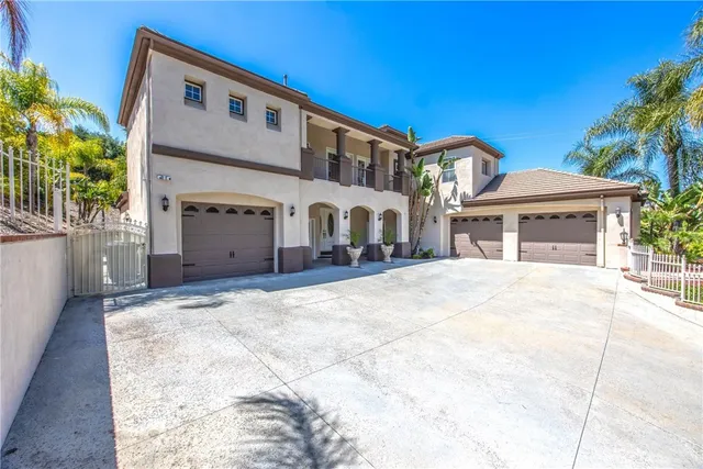 $1,795,000 | 652 Fairway Drive, Redlands, CA 92373