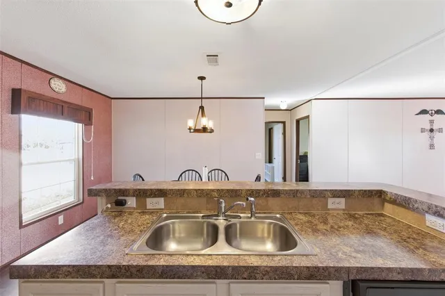 $300,000 | 1409 South Drive, Venus, TX 76084