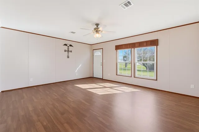 $300,000 | 1409 South Drive, Venus, TX 76084