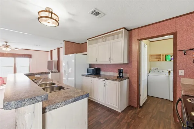 $300,000 | 1409 South Drive, Venus, TX 76084