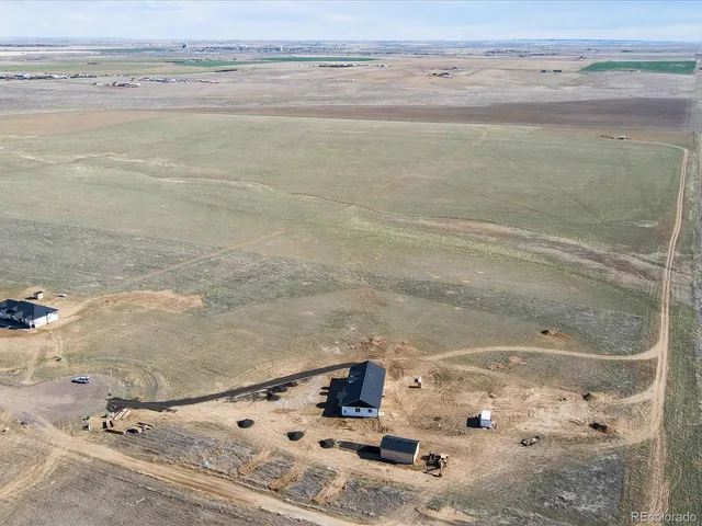 $780,000 | 61800 East 32nd Avenue, Strasburg, CO 80136