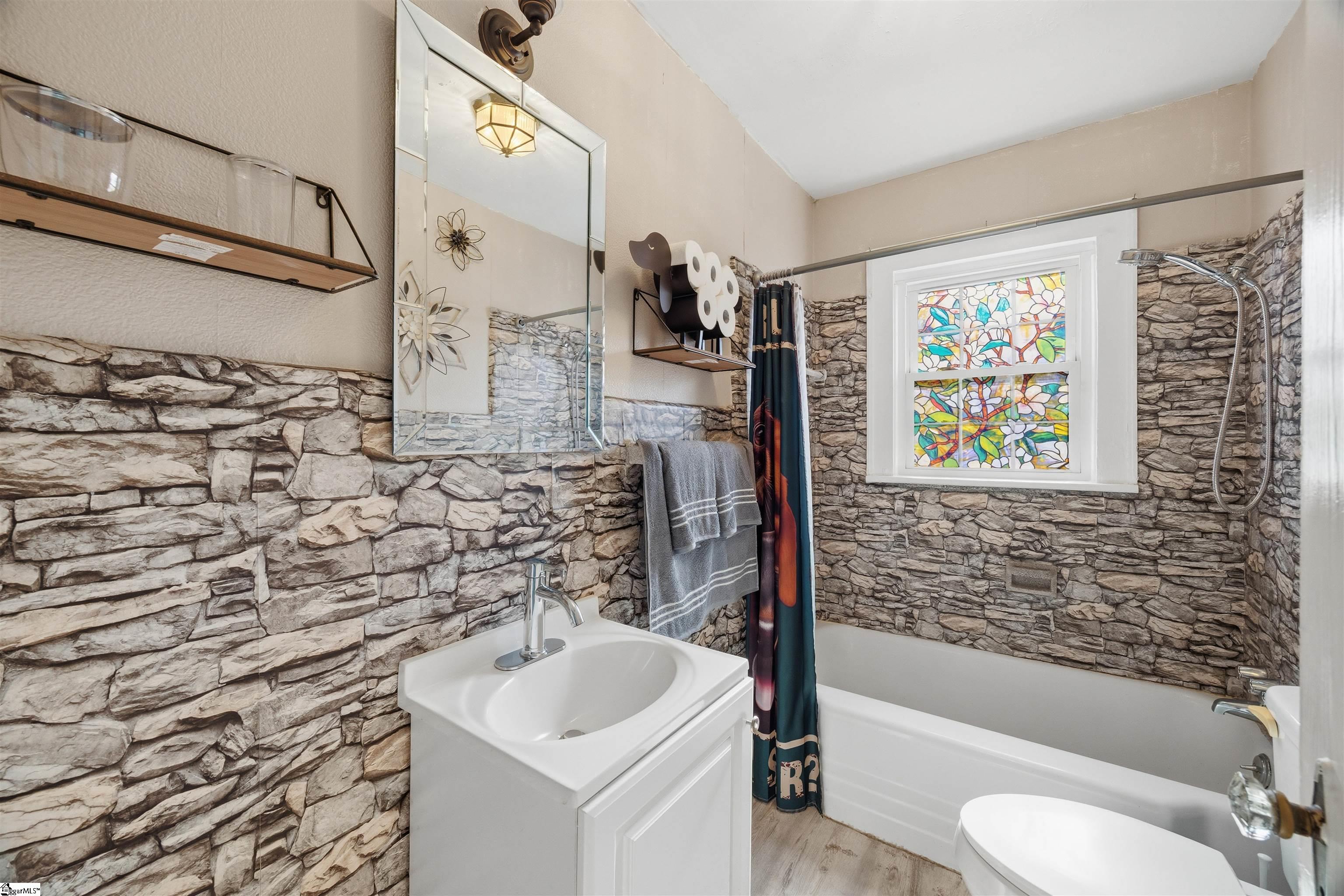 600 South Main Street Greer, SC 29650 - Photo 18 of 25