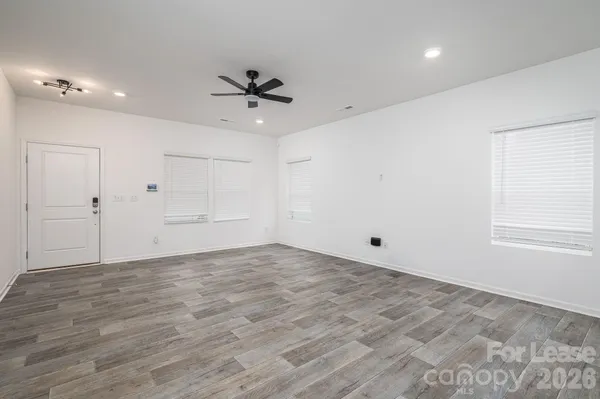 $2,295 | 1004 Davis Hls Drive, Dallas, NC 28034