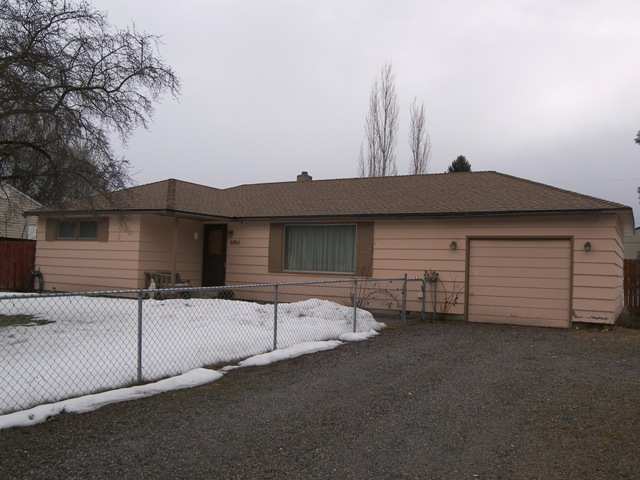 2704 East Winger Road Mead, WA 99021 - Photo 1 of 9