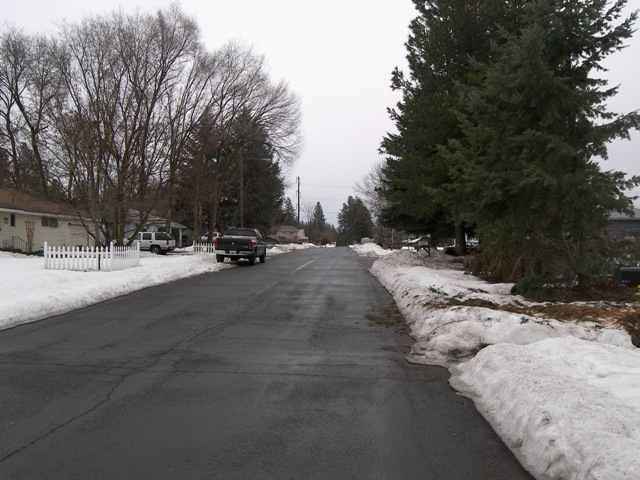 2704 East Winger Road Mead, WA 99021 - Photo 8 of 9