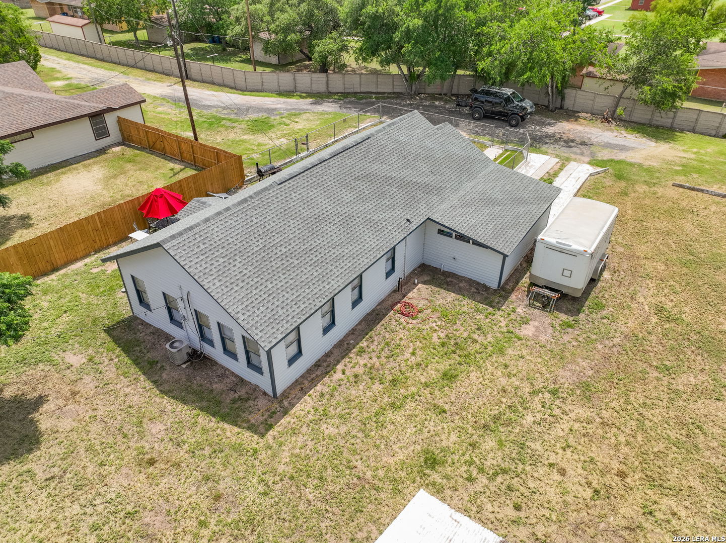 523 B Rossville Road Devine, TX 78016 - Photo 25 of 27