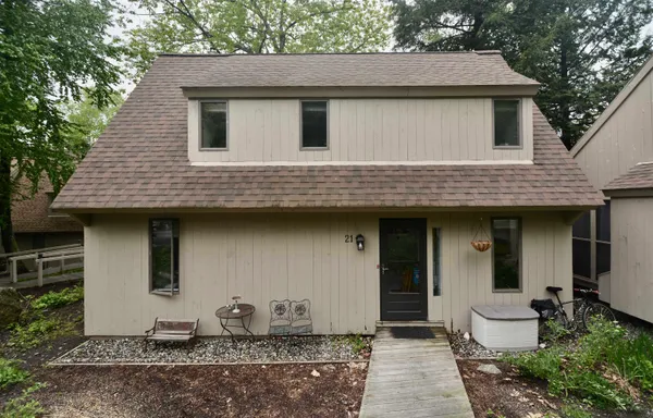 $465,000 | 21 Pleasant Drive, Grantham, NH 03753