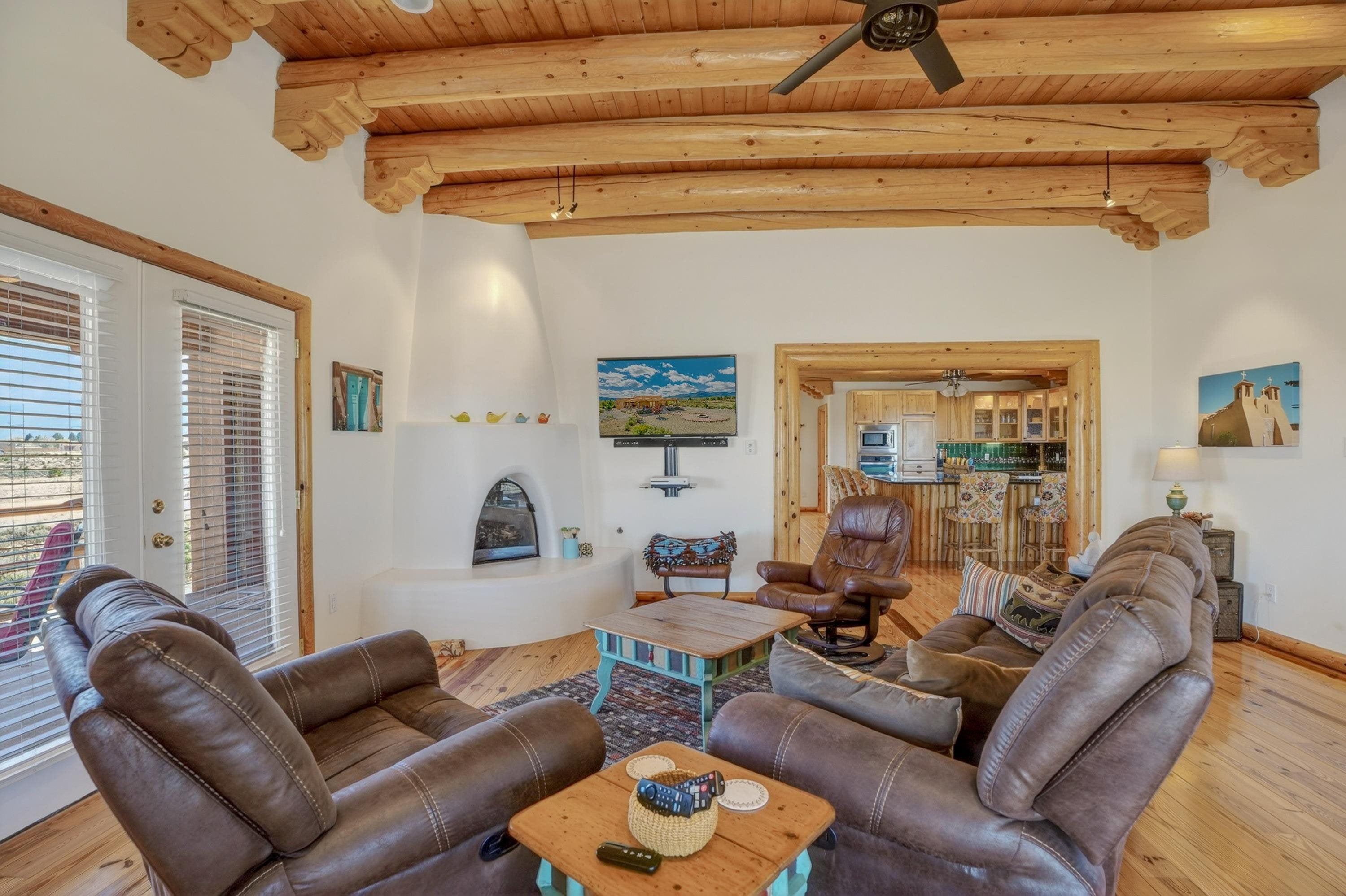 1 Laguardia Road Ranchos de Taos, NM 87557 - Photo 3 of 26 Gallery Image 3
