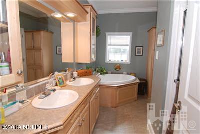 1057 Pope Road Watha, NC 28478 - Photo 4 of 24 Master Bath