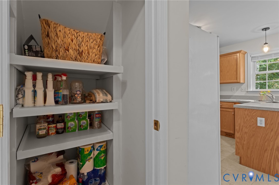 5211 Alberta Road Chesterfield, VA 23832 - Photo 19 of 43 a kitchen with lots of fruit and vegetables