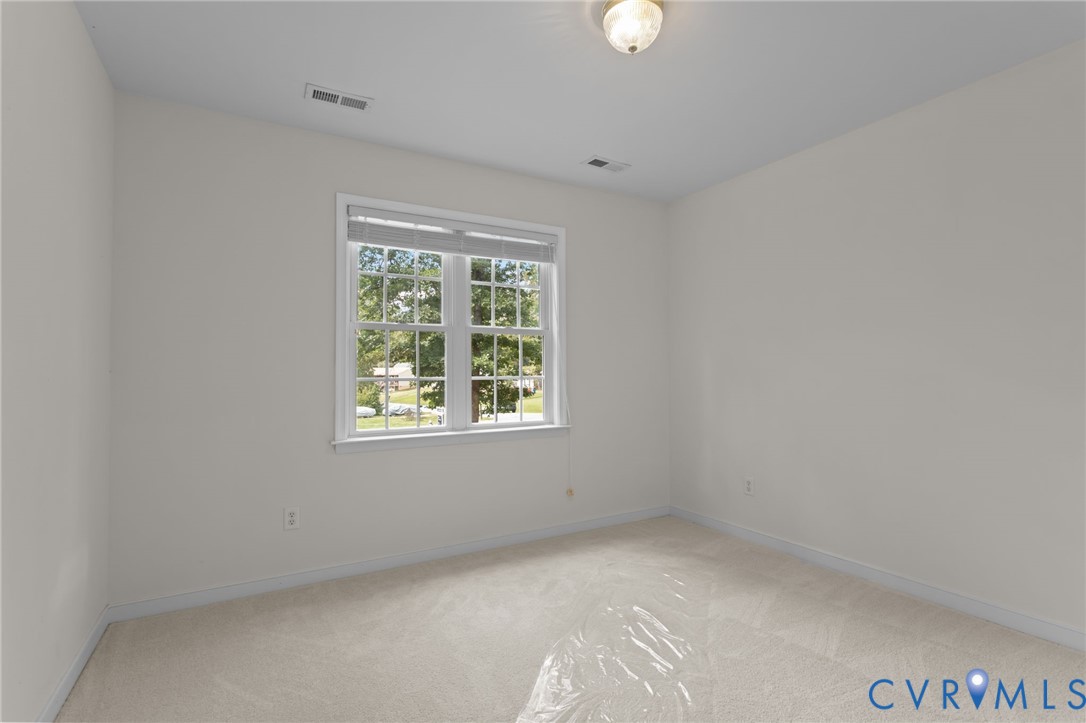5211 Alberta Road Chesterfield, VA 23832 - Photo 24 of 43 an empty room with a window