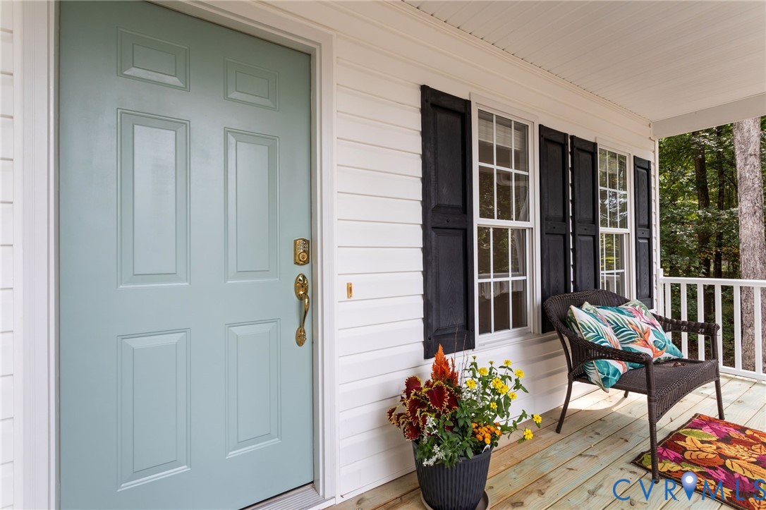 5211 Alberta Road Chesterfield, VA 23832 - Photo 7 of 43 a outdoor space with potted plant