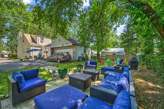 $599,999 | 341 West End Avenue, North Plainfield, NJ 07063