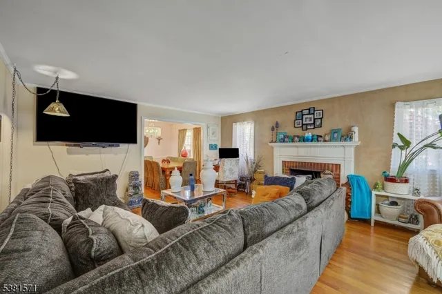 $599,999 | 341 West End Avenue, North Plainfield, NJ 07063