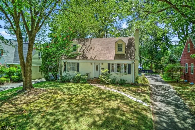 $599,999 | 341 West End Avenue, North Plainfield, NJ 07063