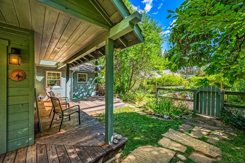 399 Airport Road Trinity Center, CA 96091 - Photo 4 of 52 porch