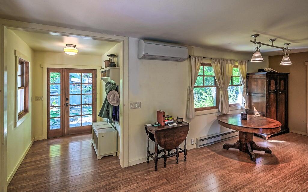399 Airport Road Trinity Center, CA 96091 - Photo 7 of 52 entry/dining area