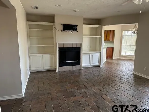 $1,600 | 5603 Calais Drive, Tyler, TX 75704