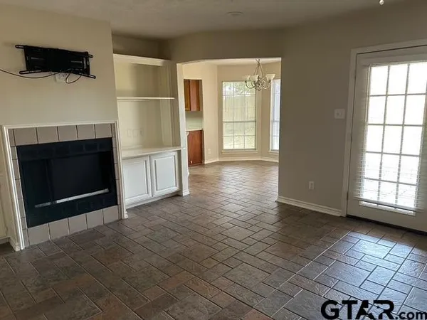 $1,600 | 5603 Calais Drive, Tyler, TX 75704